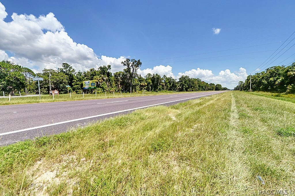 Property Photo:  5212 N Suncoast Boulevard  FL 34428 