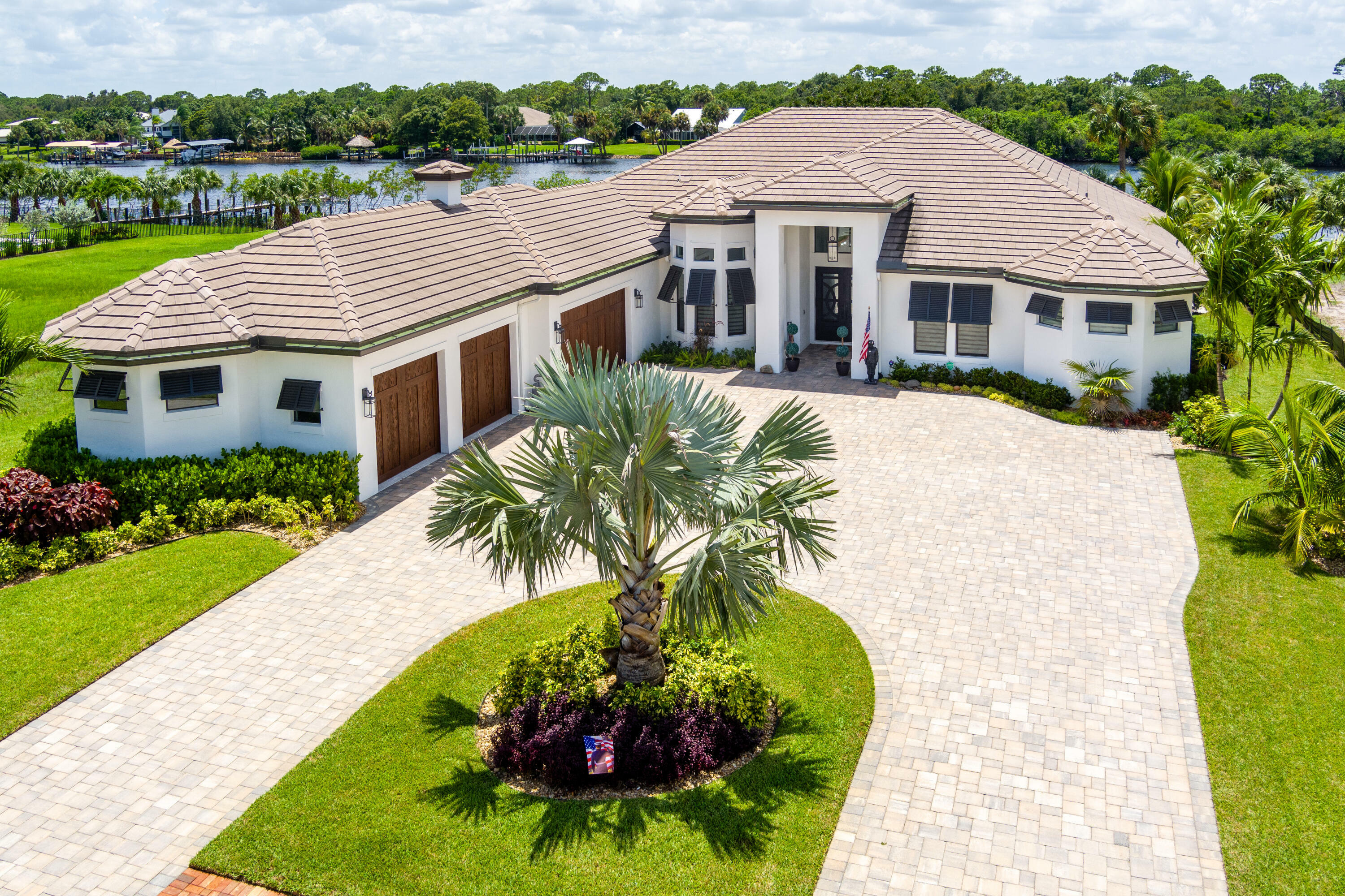 Property Photo:  217 SE Fiore Bello  FL 34952 