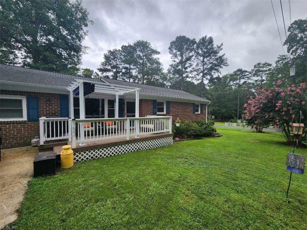 Property Photo:  153 Kingsdale Road  VA 23434 