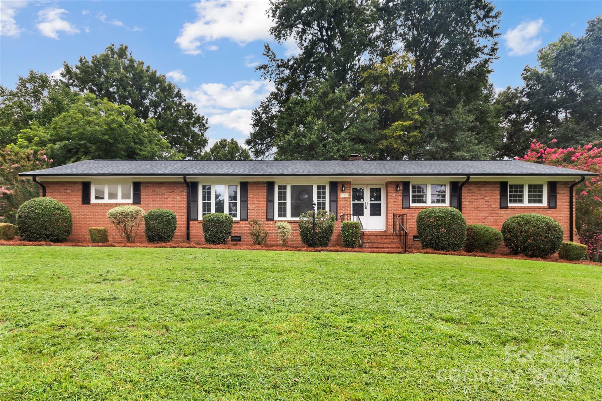 Property Photo:  840 Belmorrow Drive  NC 28214 