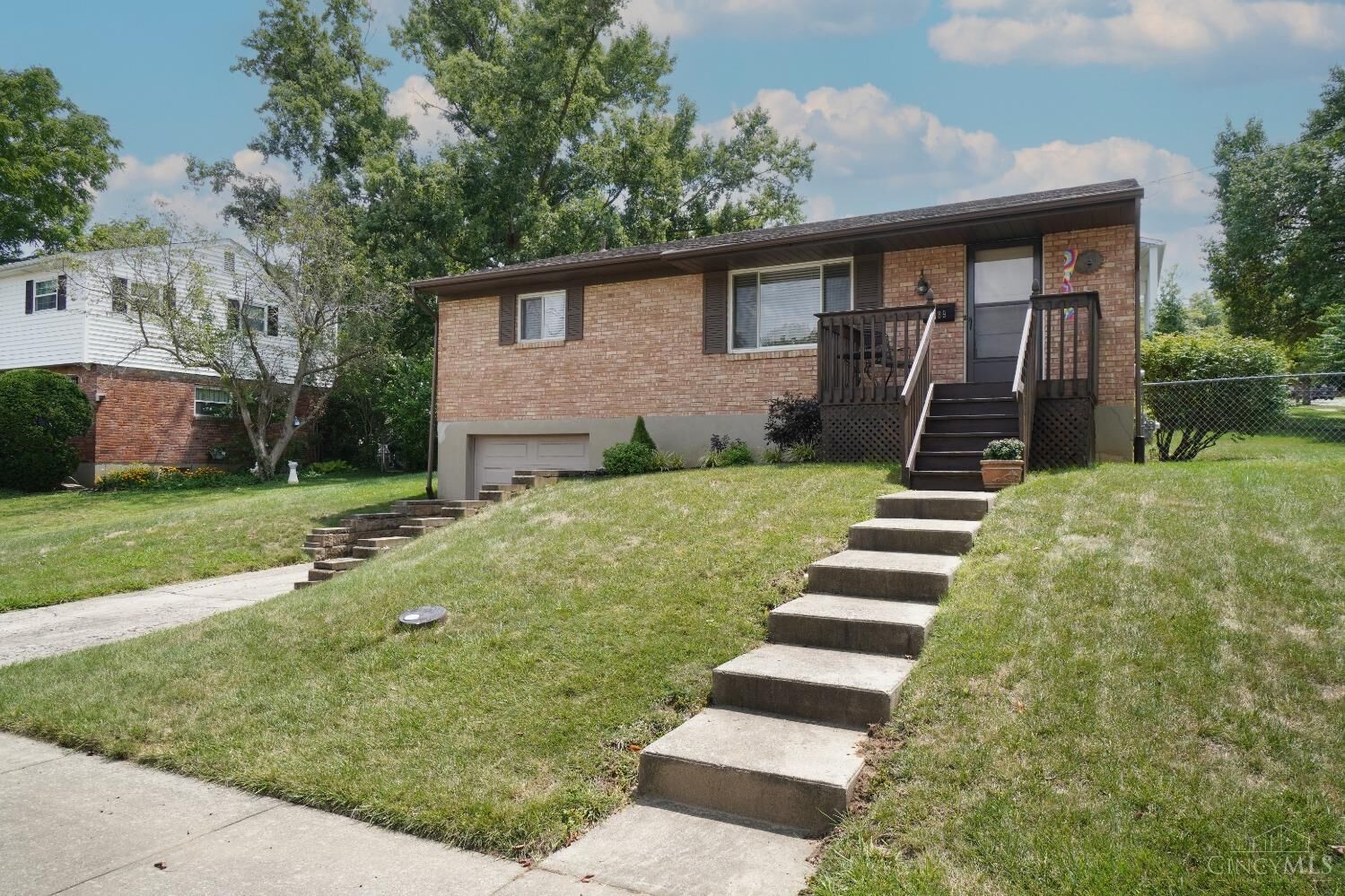 Property Photo: 3589 Grandview Avenue OH 45241