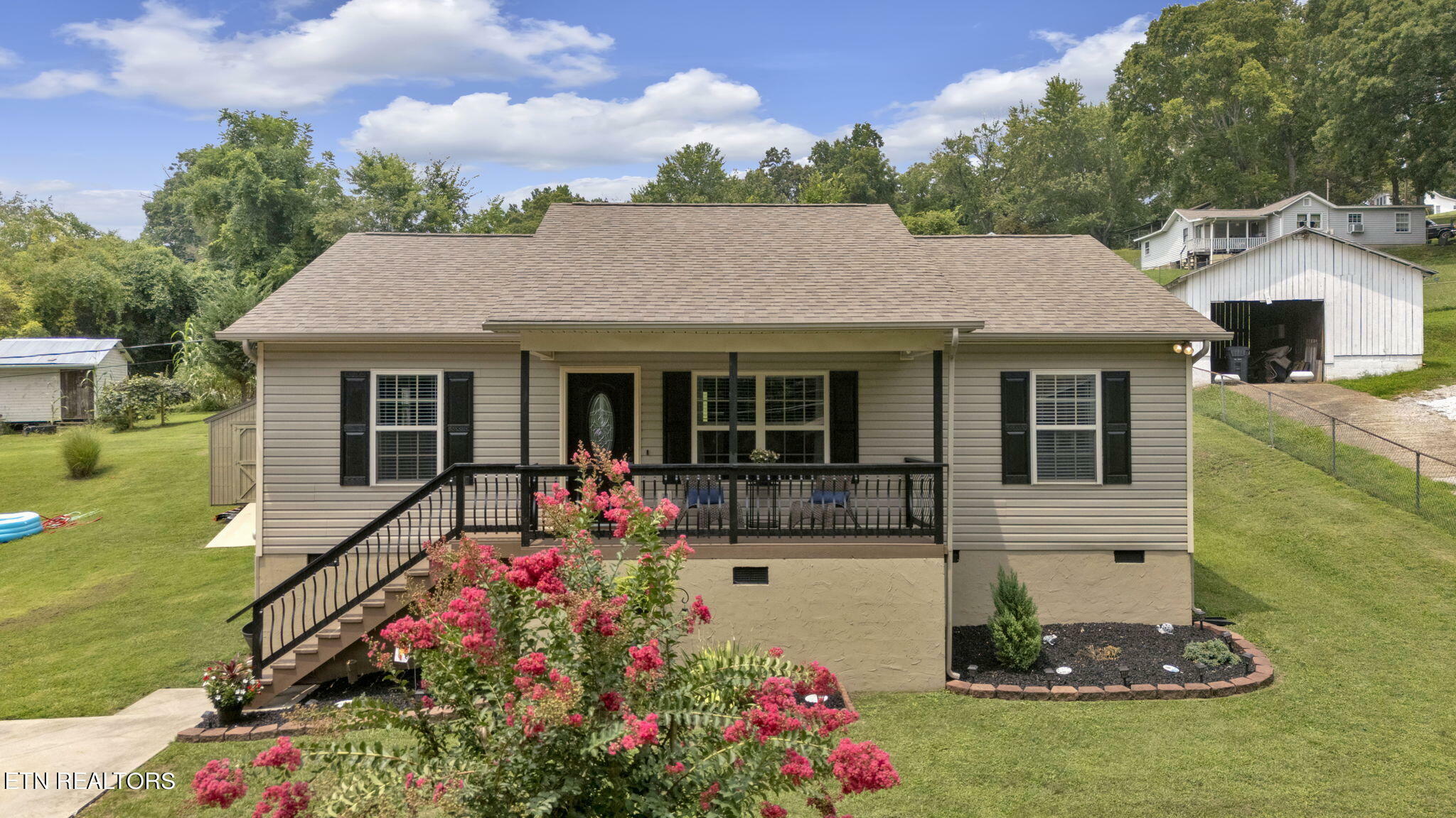 Property Photo:  5925 Short Rd  TN 37921 