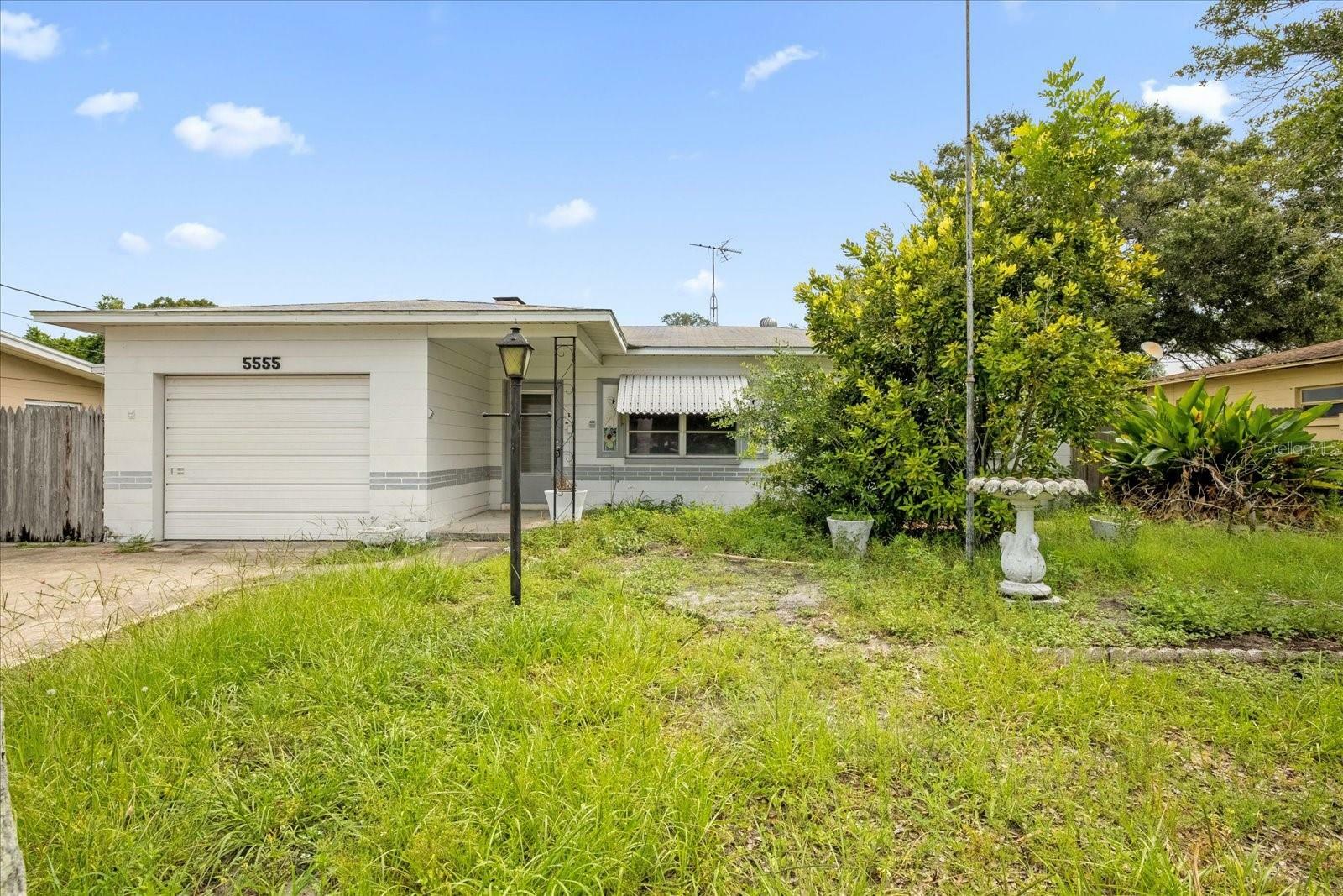 Property Photo:  5555 Lown Street N  FL 33714 