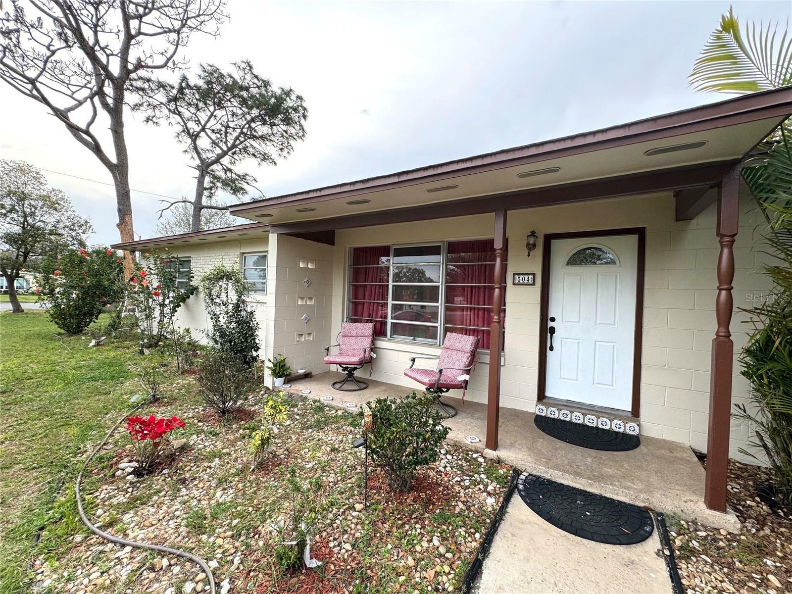 Property Photo:  504 S Oxalis Avenue  FL 32807 