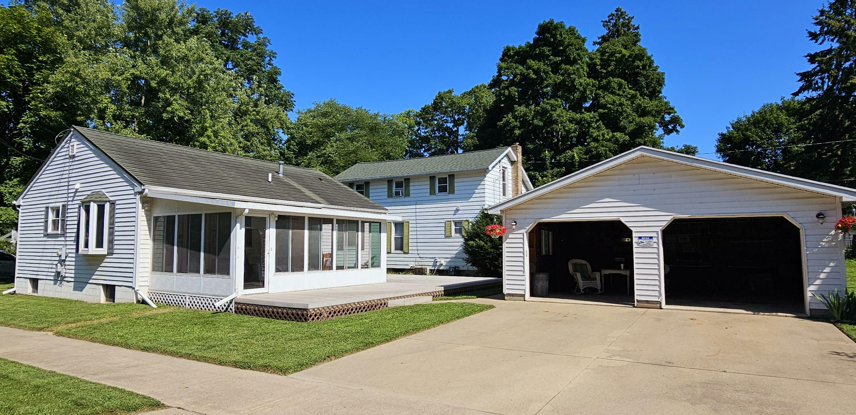 Property Photo:  75 S West Street  MI 49242 