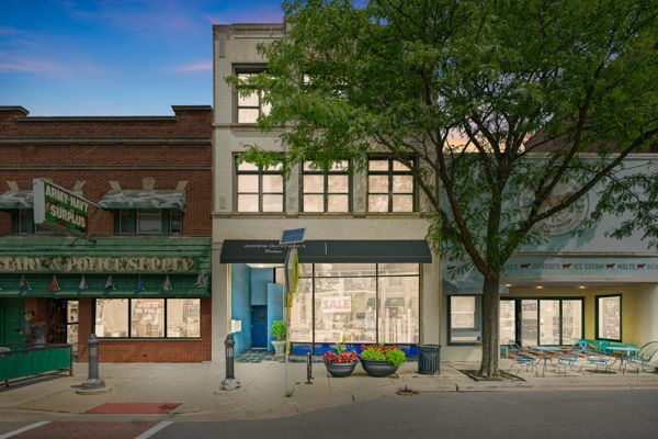 7349 Madison Street E  Forest Park IL 60130 photo