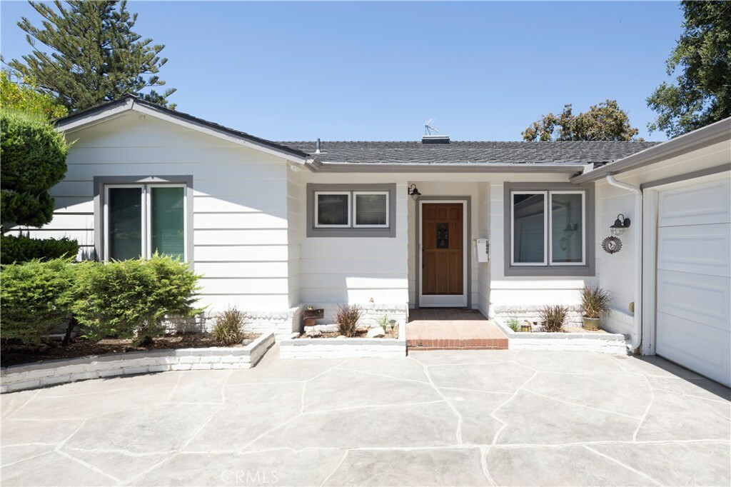 Property Photo: 1846 Conejo Avenue CA 93401