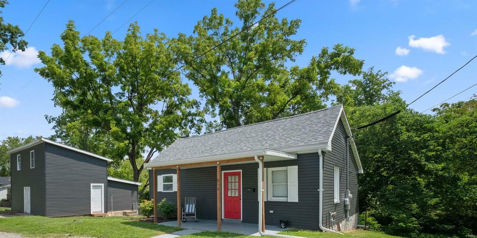 Property Photo:  404 Beaird Street  IL 62236 