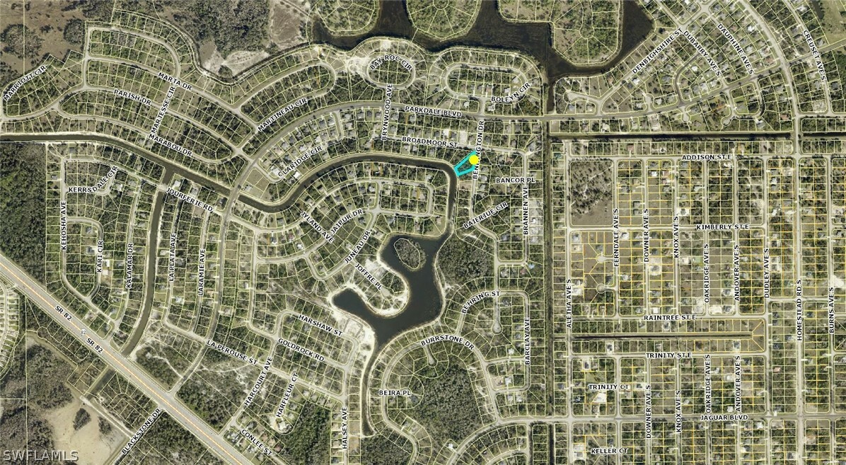 Property Photo:  708 Bennington Drive  FL 33974 