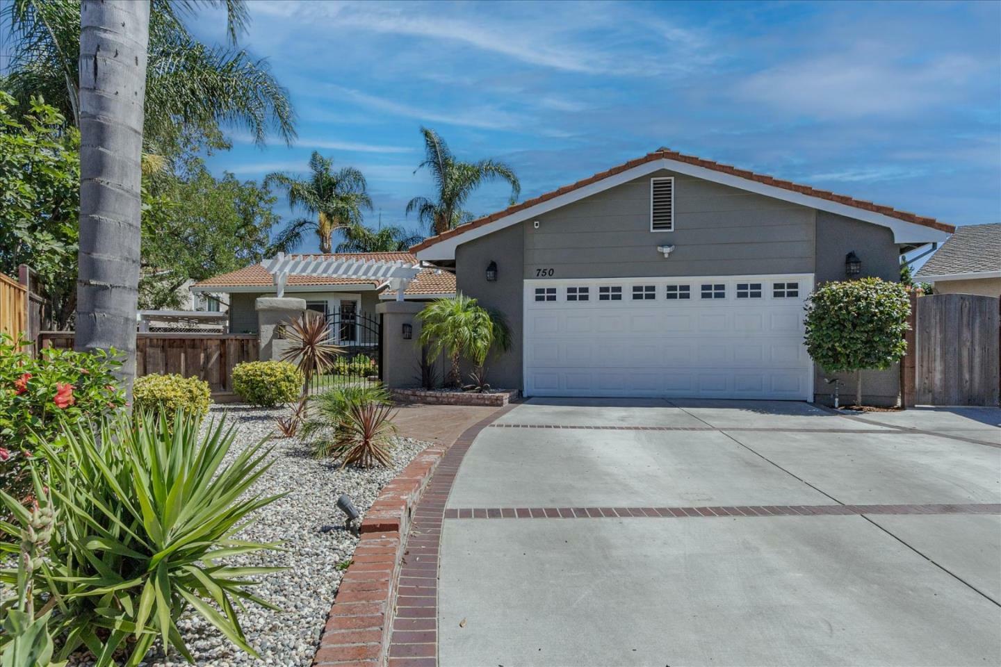 Property Photo:  750 Rielly Court  CA 95123 