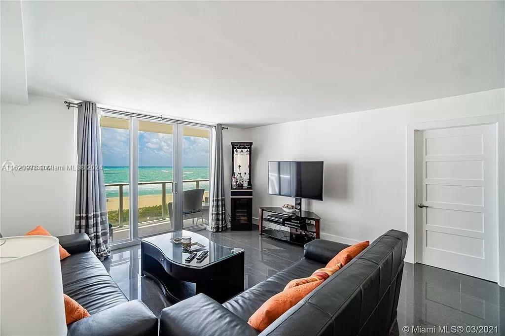 Property Photo:  5701 Collins Ave 610  FL 33140 