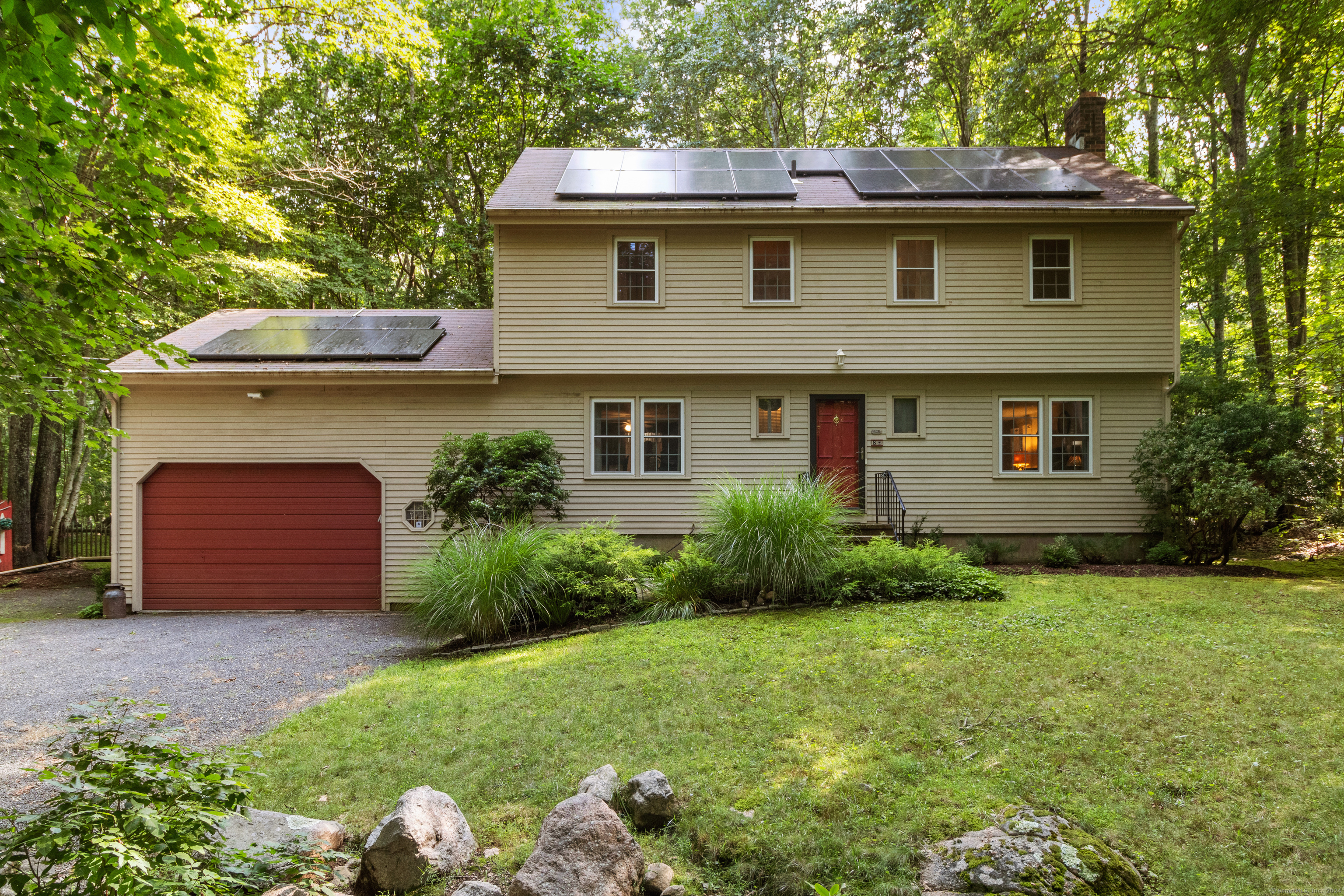 Property Photo:  8 Briar Hill Drive  CT 06371 