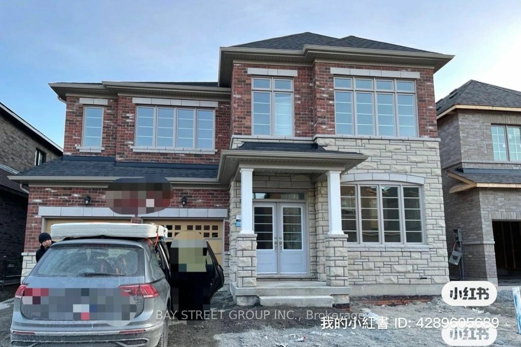 Property Photo:  49 Bud Leggett Cres Cres Room-2  ON L4P 0B5 