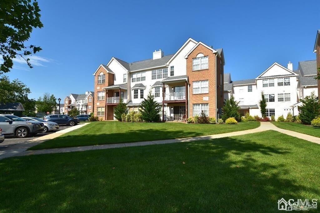 Property Photo:  100 Copeley Way  NJ 08902 