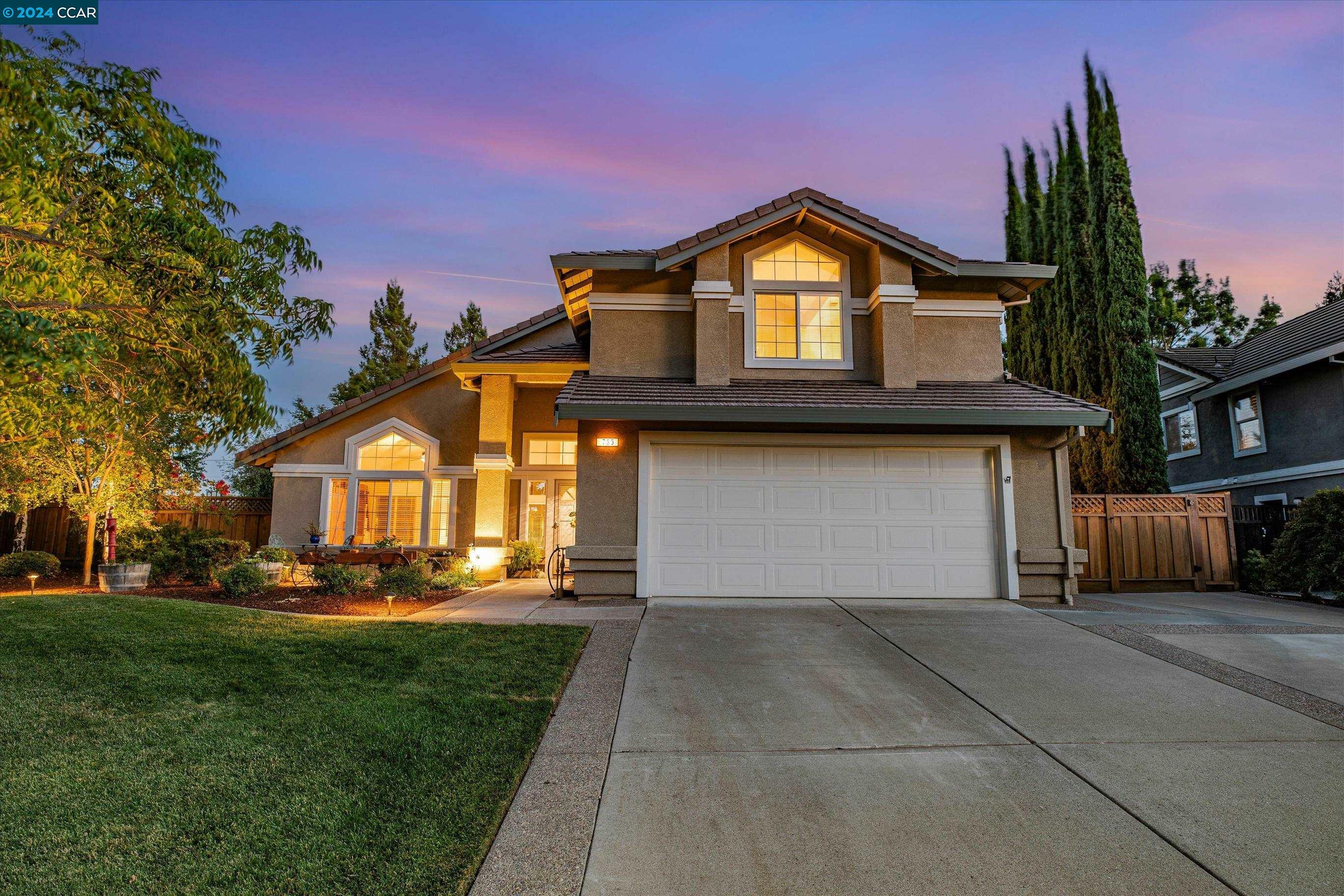 Property Photo:  735 Cottonwood Ct  CA 94551 