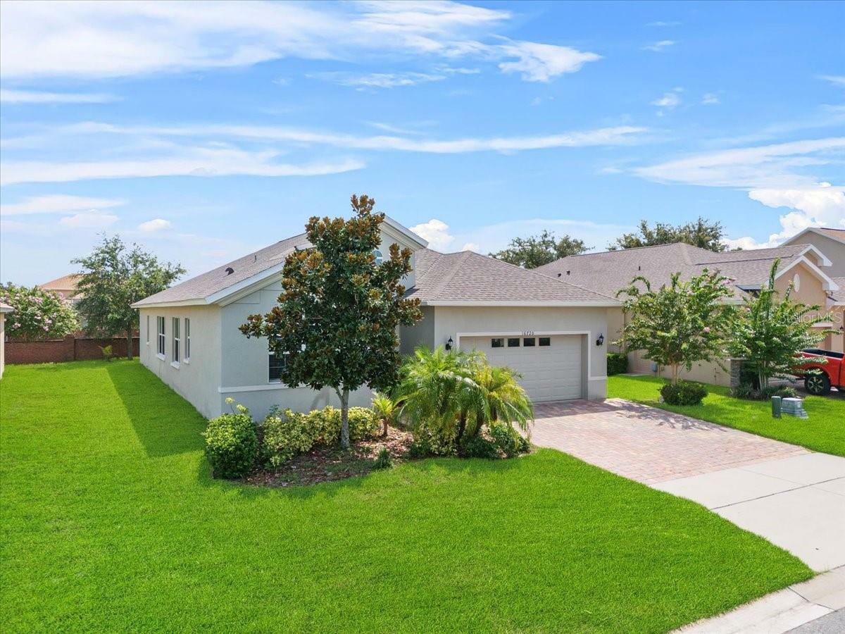 Property Photo:  16720 Meadows Street  FL 34714 