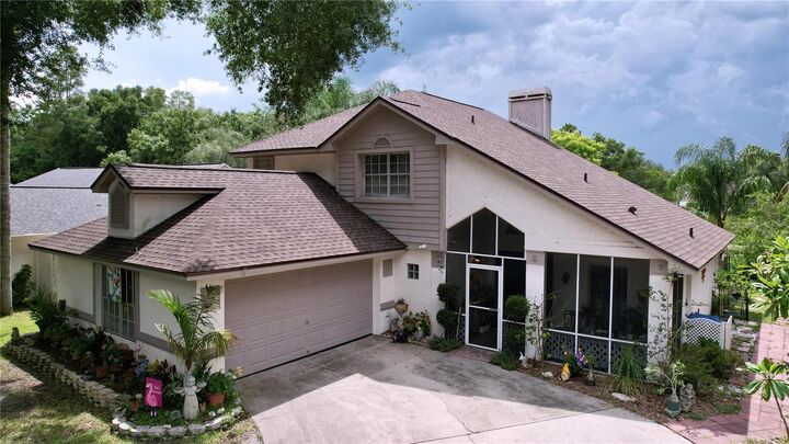 Property Photo: 1711 Spinning Wheel Drive FL 33559