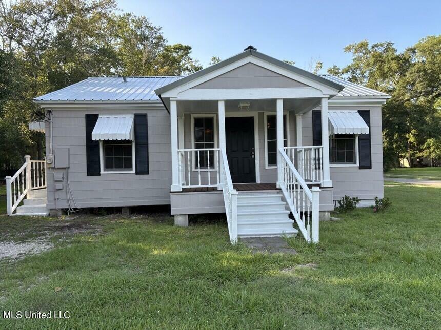 2131 Taft Avenue  Pascagoula MS 39567 photo