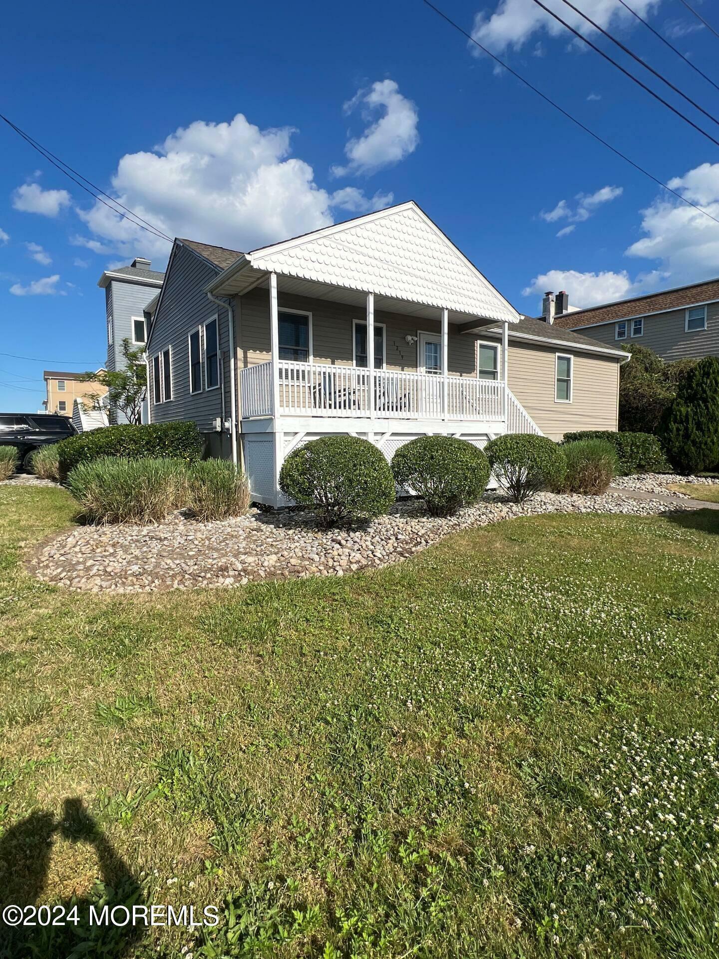 Property Photo:  1219 Ocean Avenue  NJ 07760 