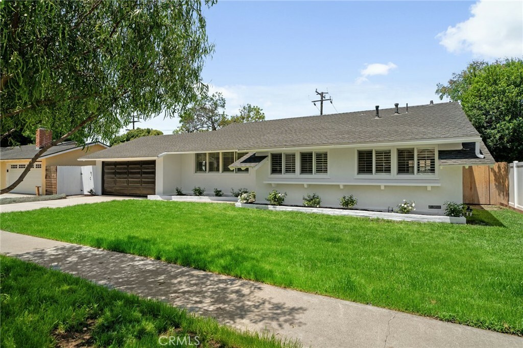 Property Photo:  420 Bucknell Road  CA 92626 