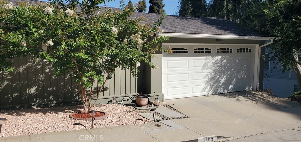 Property Photo:  6769 Hillside Lane  CA 90602 