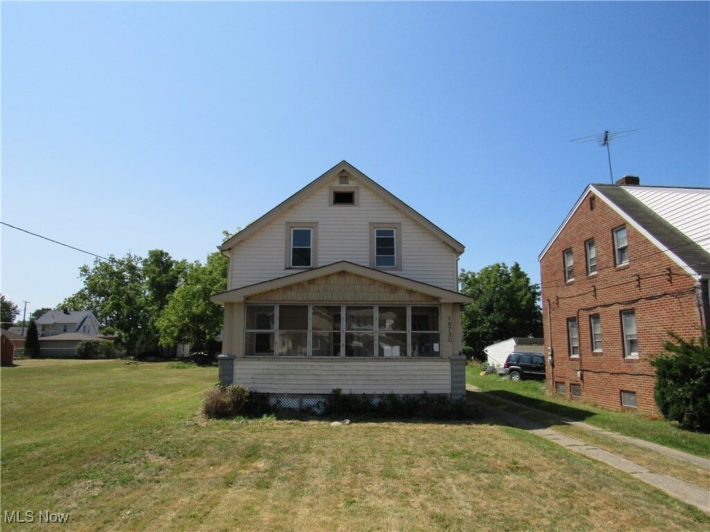 Property Photo: 18730 Abby Avenue OH 44119