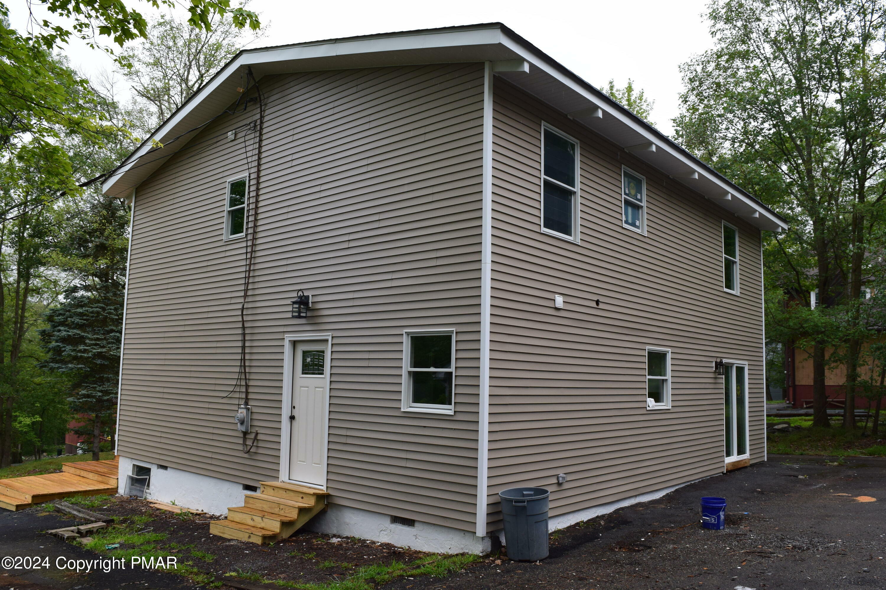 Property Photo:  1183 Falls Road  PA 18242 