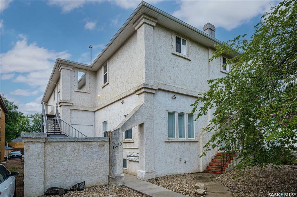 Property Photo:  1320 College Drive  SK S7N 0W5 