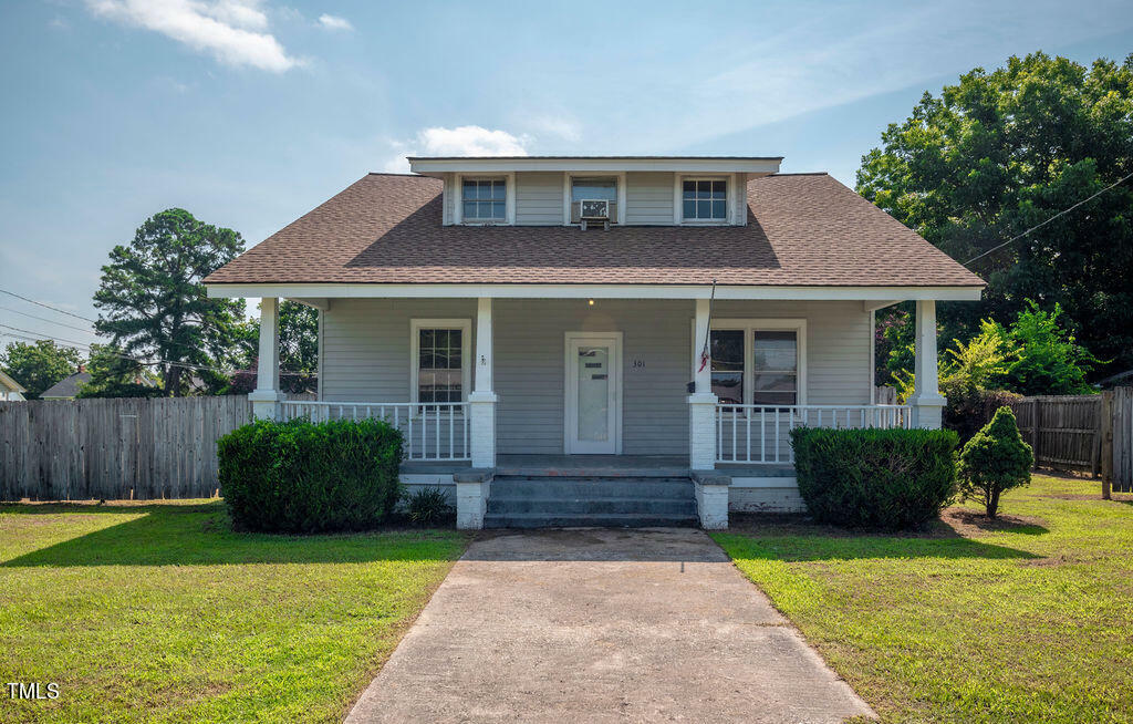 Property Photo:  301 S 18th Street  NC 28339 