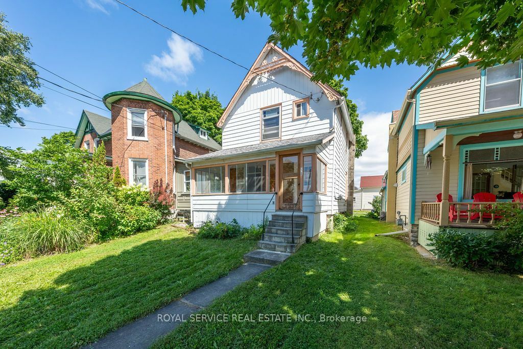 Property Photo:  226 Wellington Main St  ON K0K 1G0 