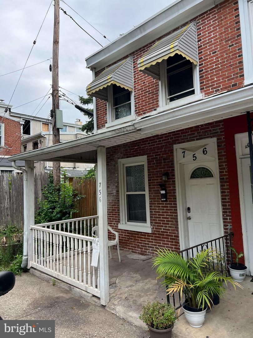 Property Photo:  756 Roosevelt Avenue  PA 19401 