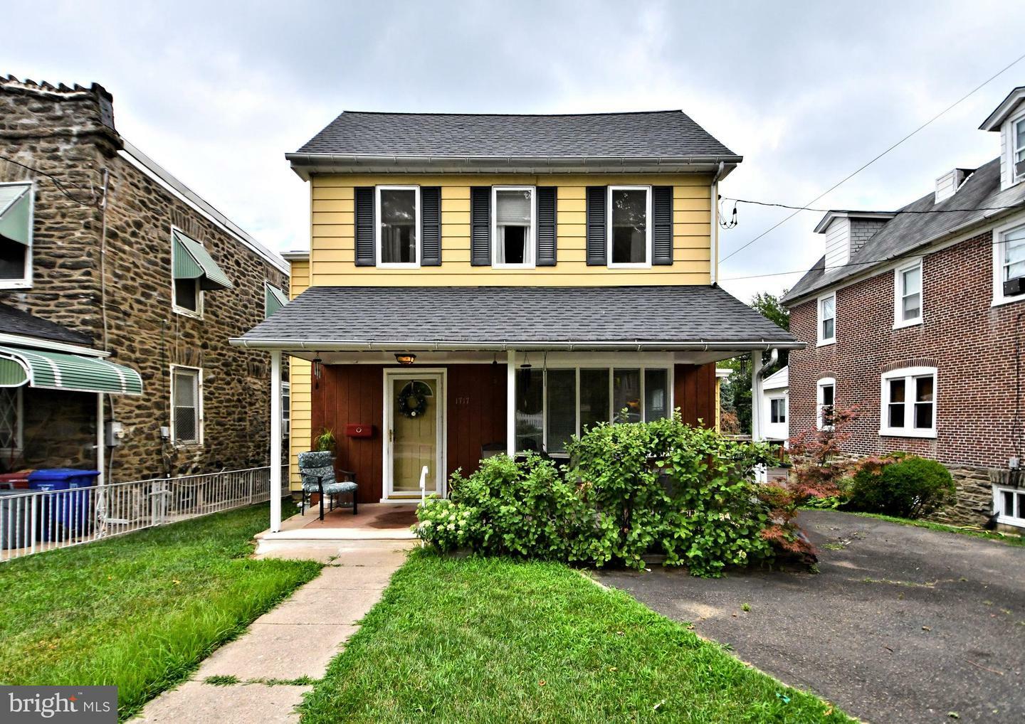 Property Photo:  1717 Graham Lane  PA 19027 