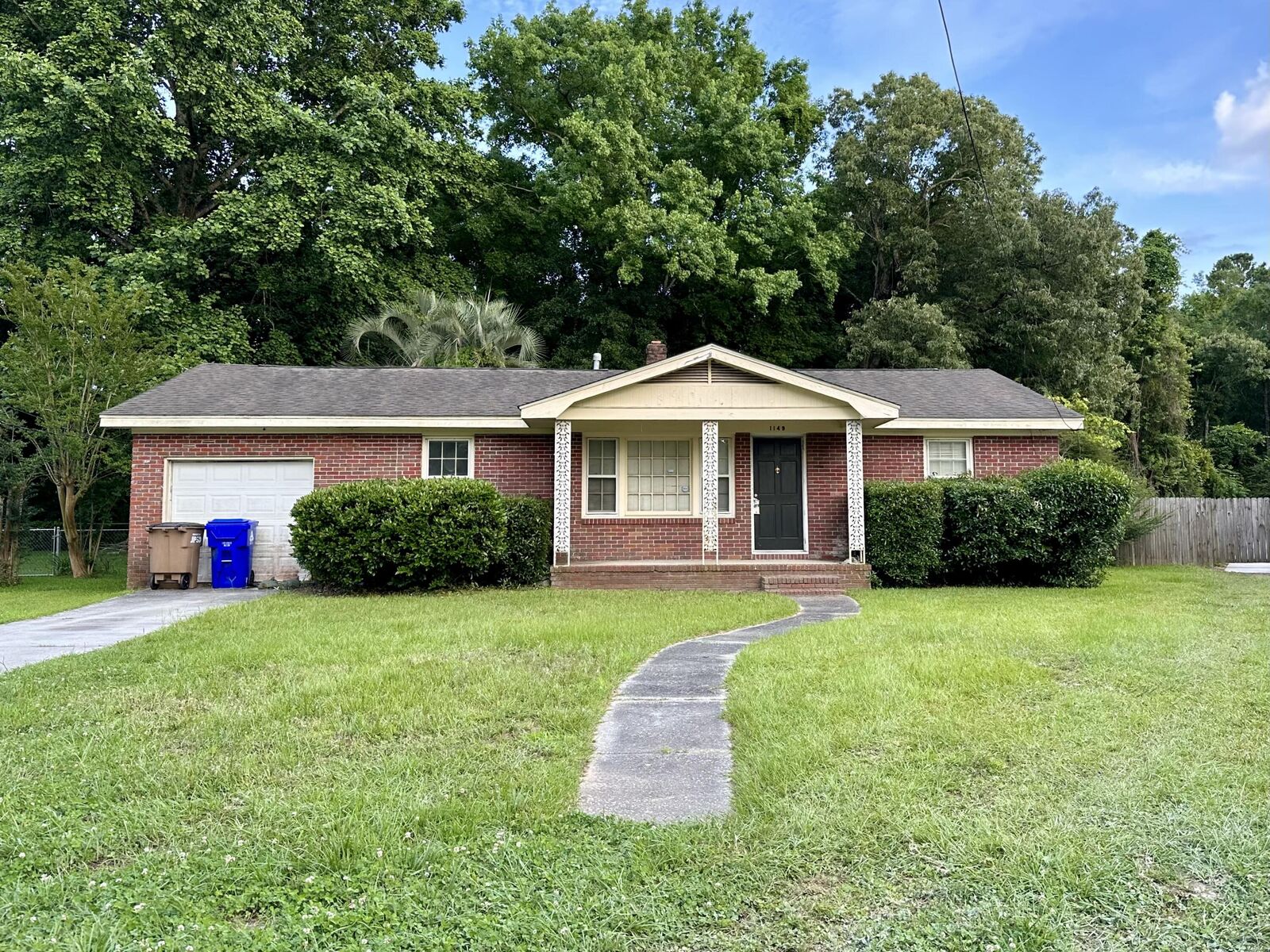 Property Photo:  1149 Quail Drive  SC 29412 