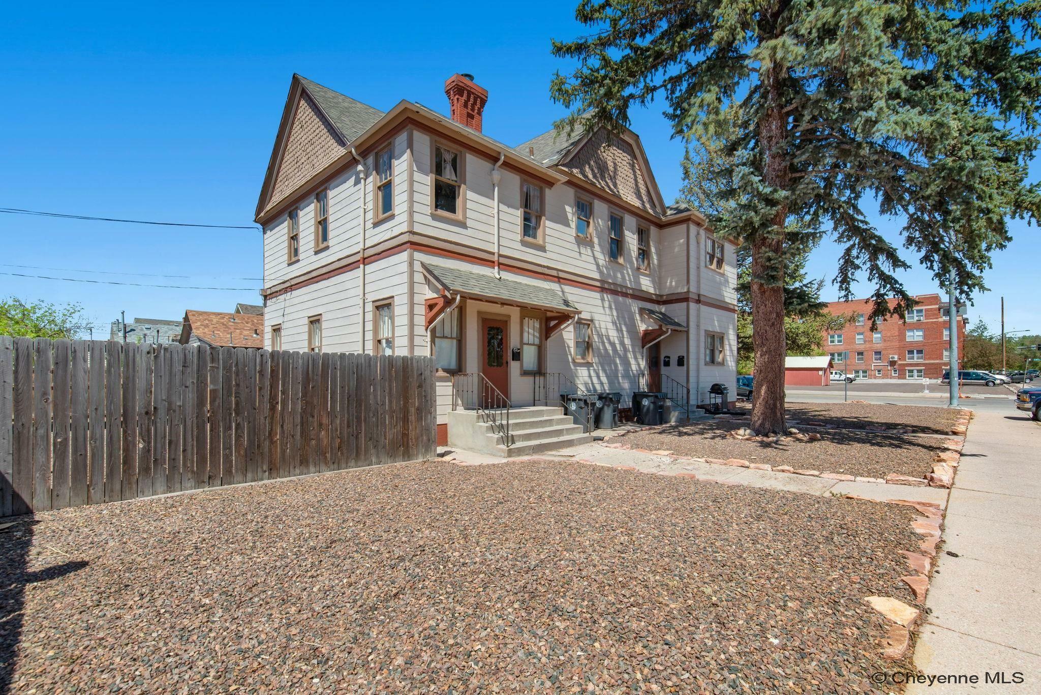 Property Photo:  321 E 18th St  WY 82001 