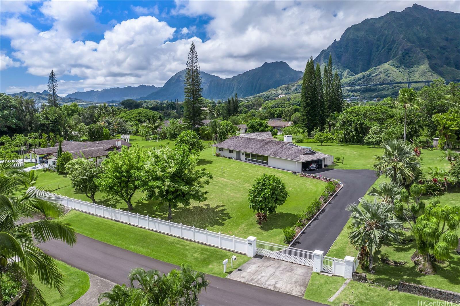 46-418 Holokaa Street  Kaneohe HI 96744 photo