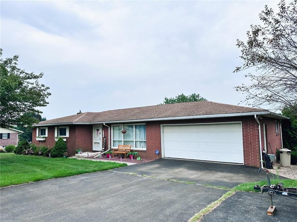 Property Photo: 3747 Howertown Road PA 18067