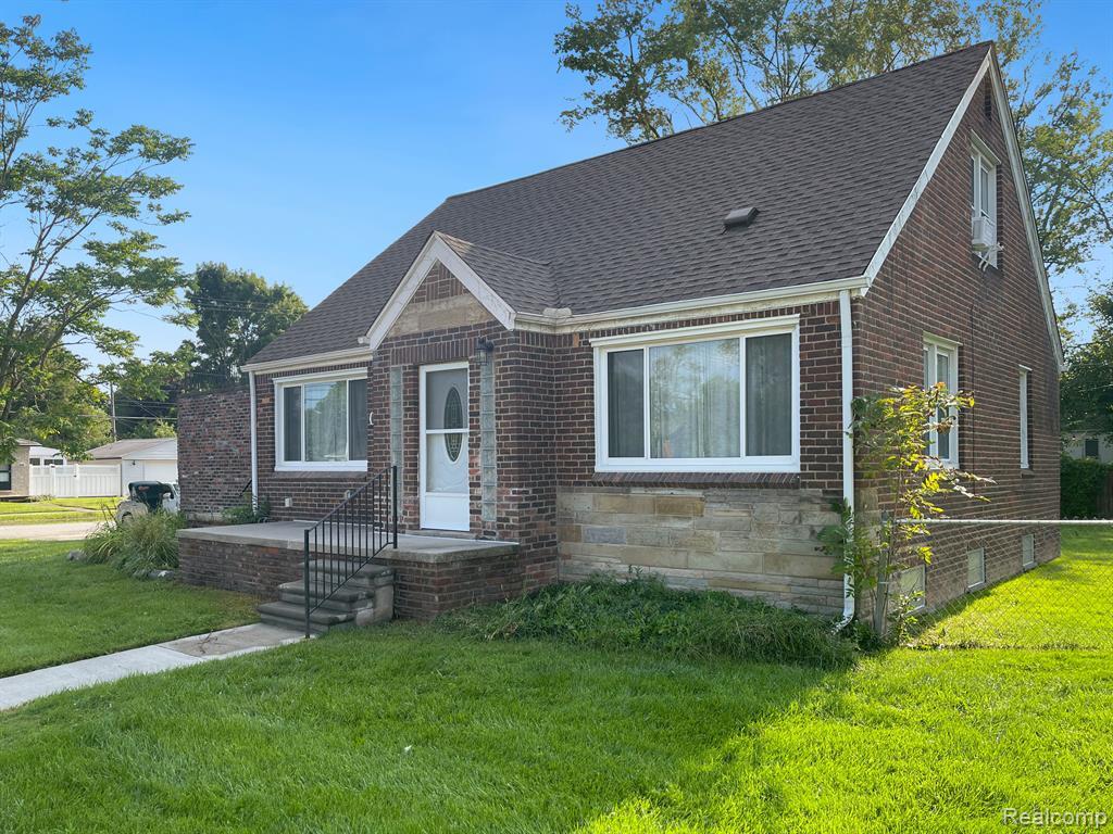Property Photo: 9909 Beech Daly Road MI 48239 2115