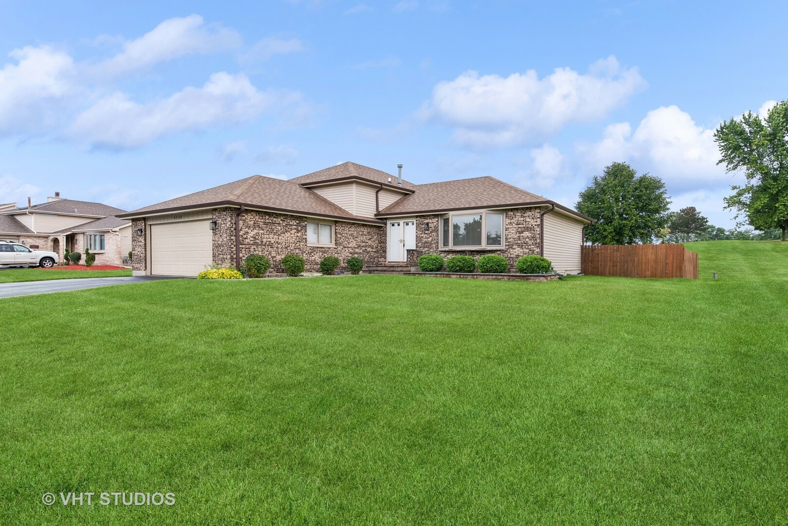 Property Photo:  4535 Farmington Avenue  IL 60471 