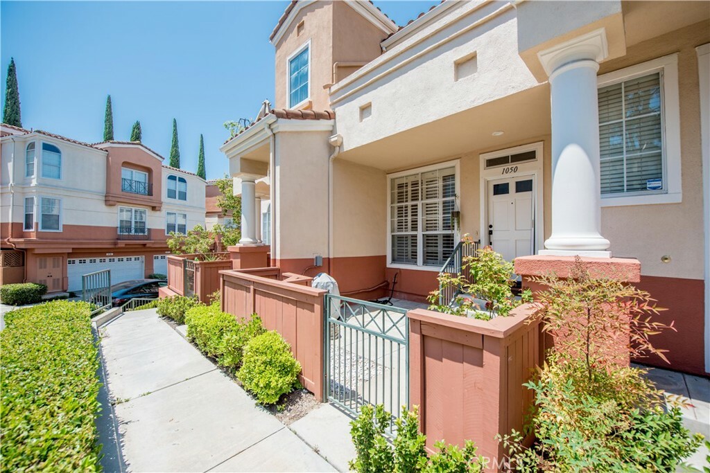 Property Photo:  1050 S San Marino Way  CA 92808 