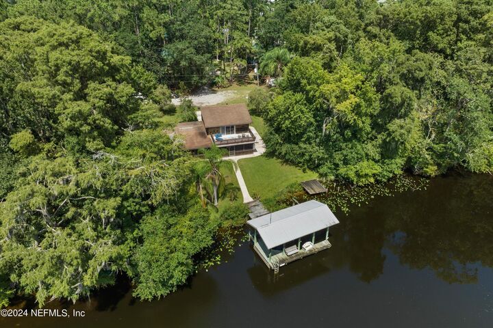 Property Photo: 145 Finnigan Road FL 32189