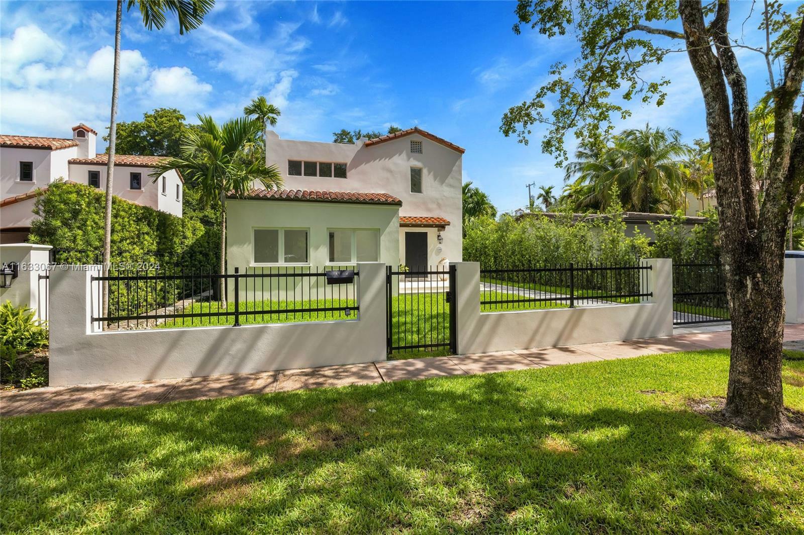 Property Photo:  1109 Asturia Ave  FL 33134 