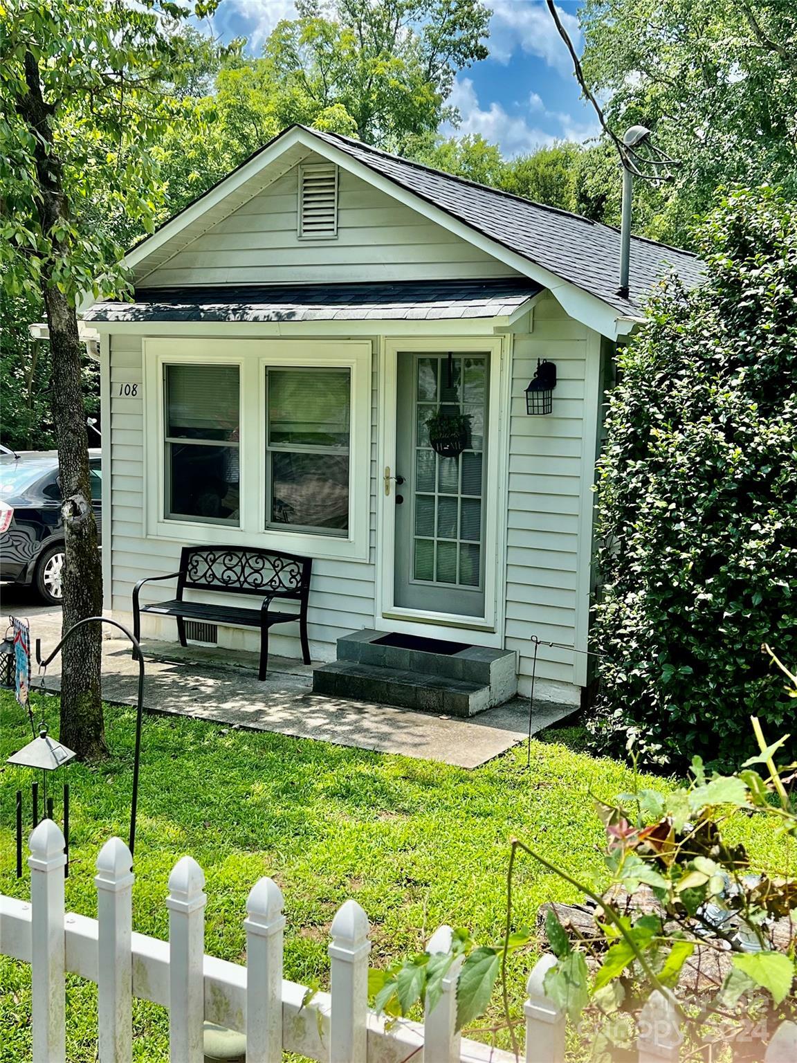 Property Photo:  108 Jones Street  NC 27013 