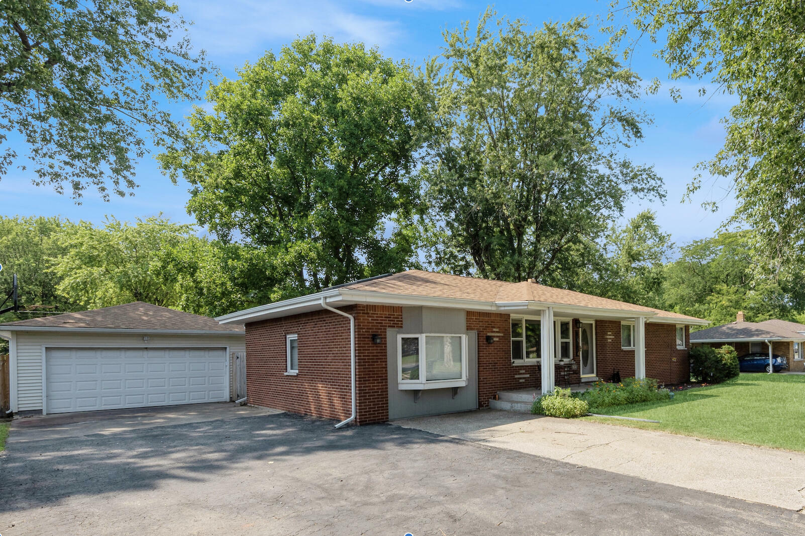 Property Photo:  1924 Center Street  IN 46368 