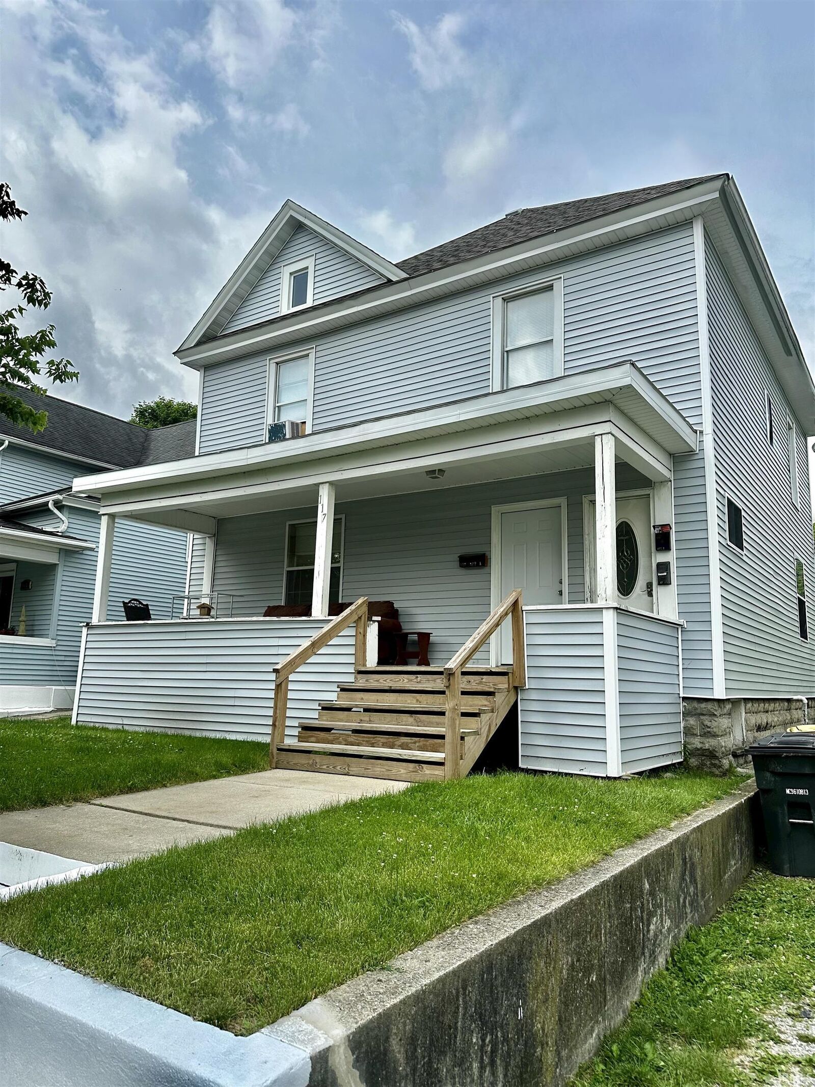 Property Photo:  117 N Lincoln Street  IN 46755 