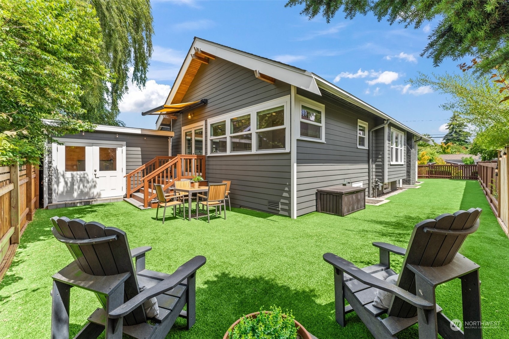 Property Photo:  5811 1st Avenue NE  WA 98105 