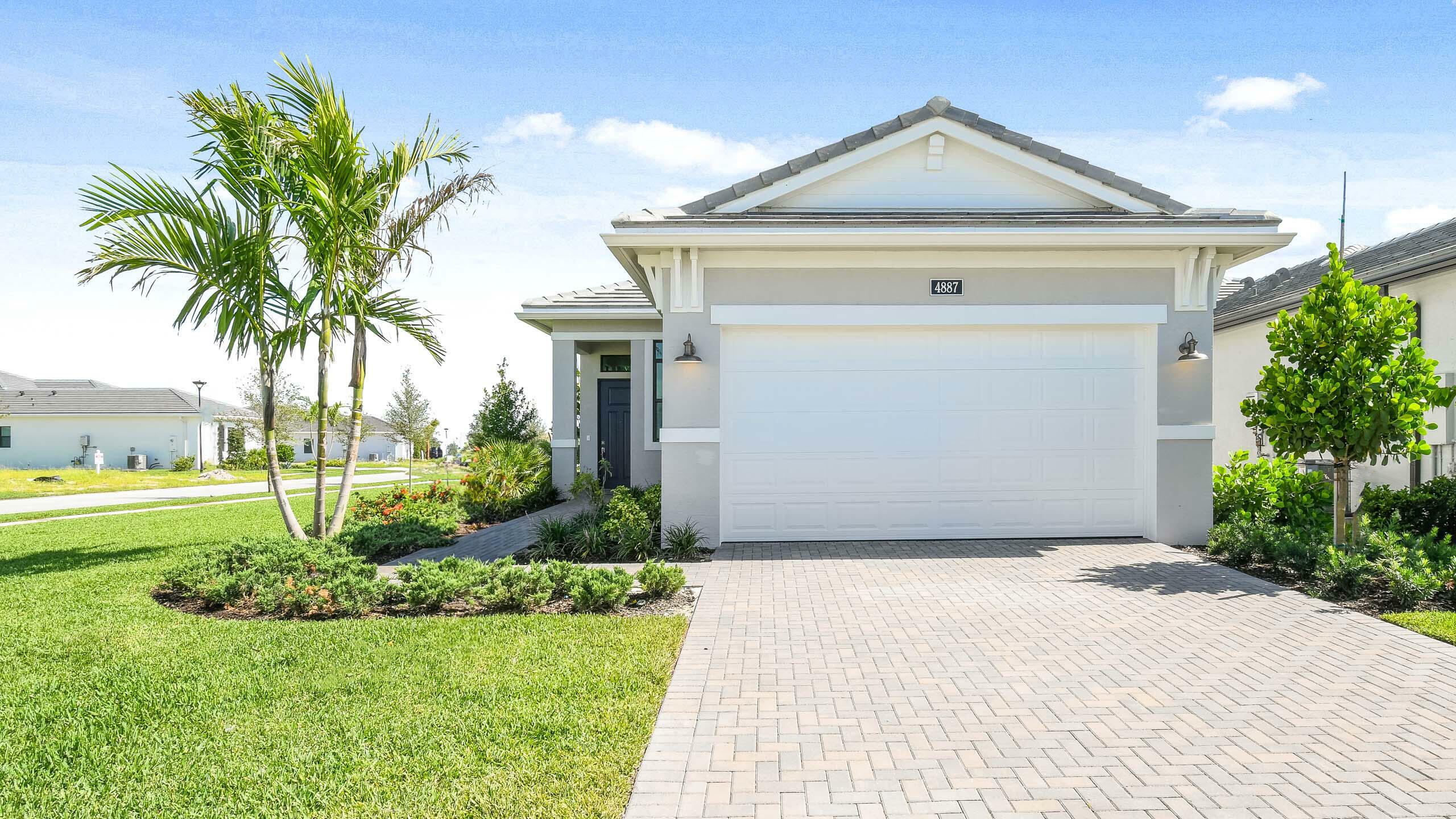 Property Photo:  4887 Rivo Alto Circle  FL 33470 