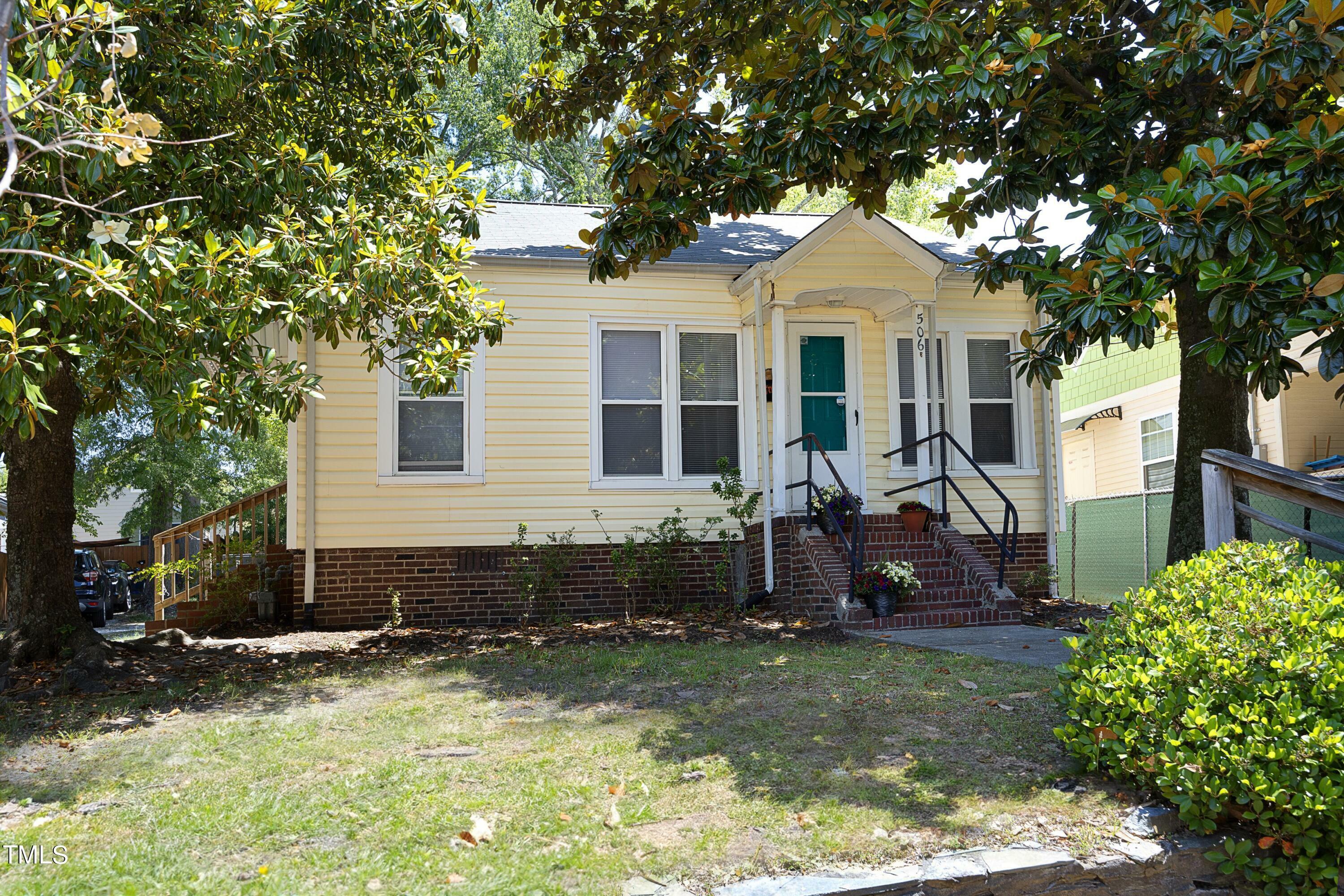 Property Photo:  506 N Hyde Park Avenue  NC 27703 