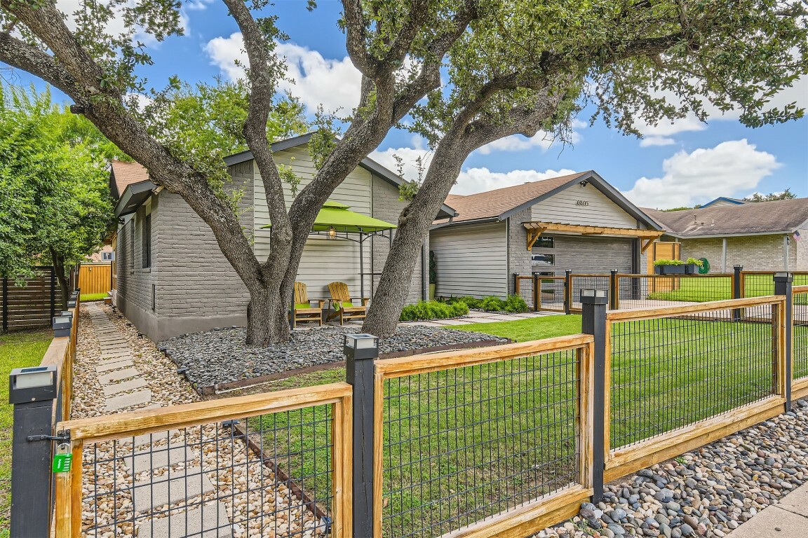 Property Photo:  6805 Shadywood Drive  TX 78745 