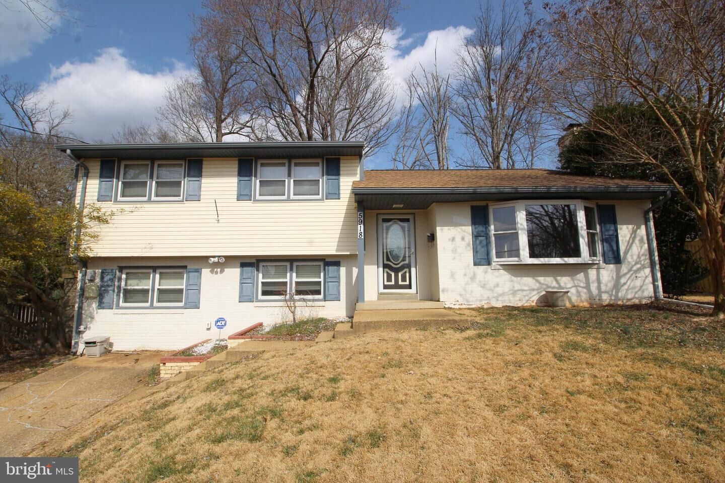 Property Photo:  5918 Atteentee Road  VA 22150 