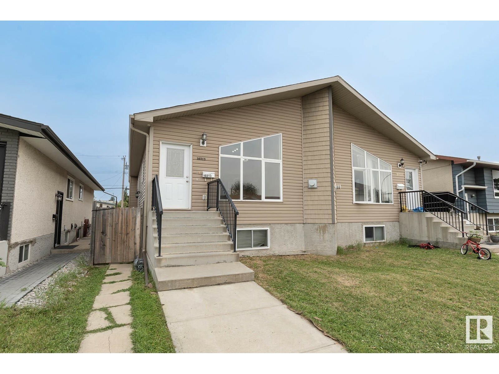 Property Photo:  10313 157 St NW  AB T5P 2V4 